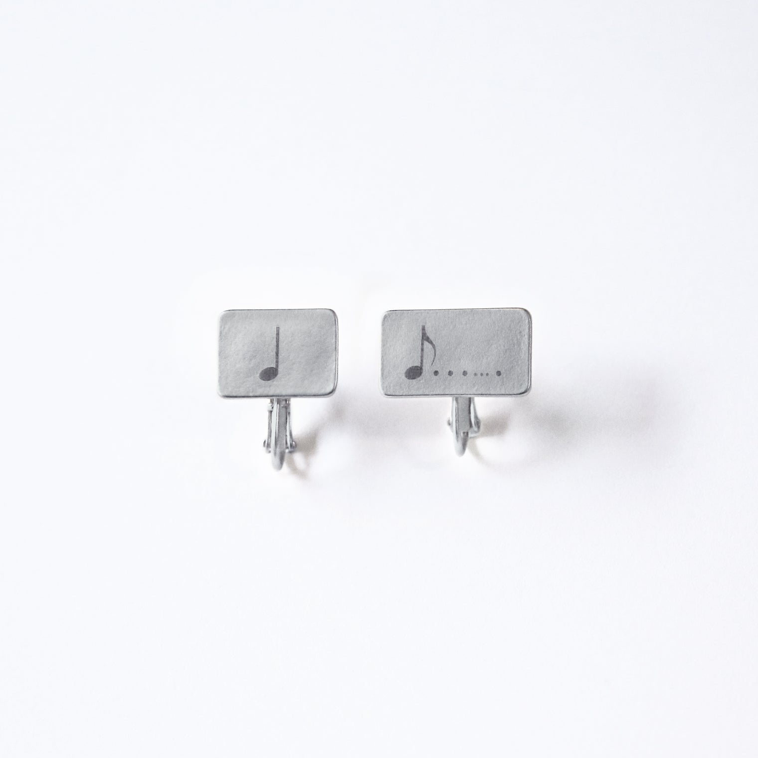 "無限付点" 音符イヤリング シルバー 音楽 数学 イヤリング 付点 四分音符 八分音符 レディース メンズ 人気 おしゃれ 20代 30代 - QurioStore QurioS
