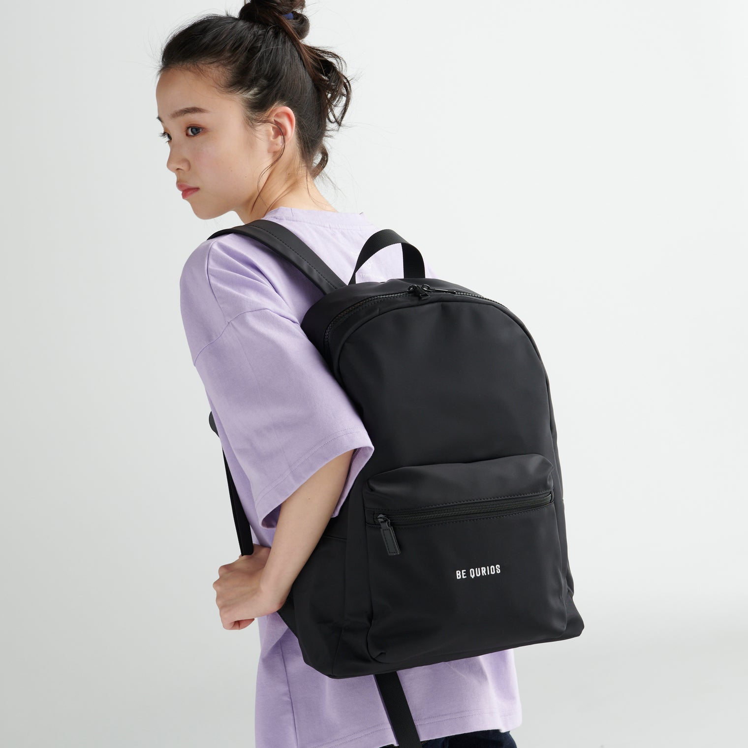 "Be QurioS" リュック