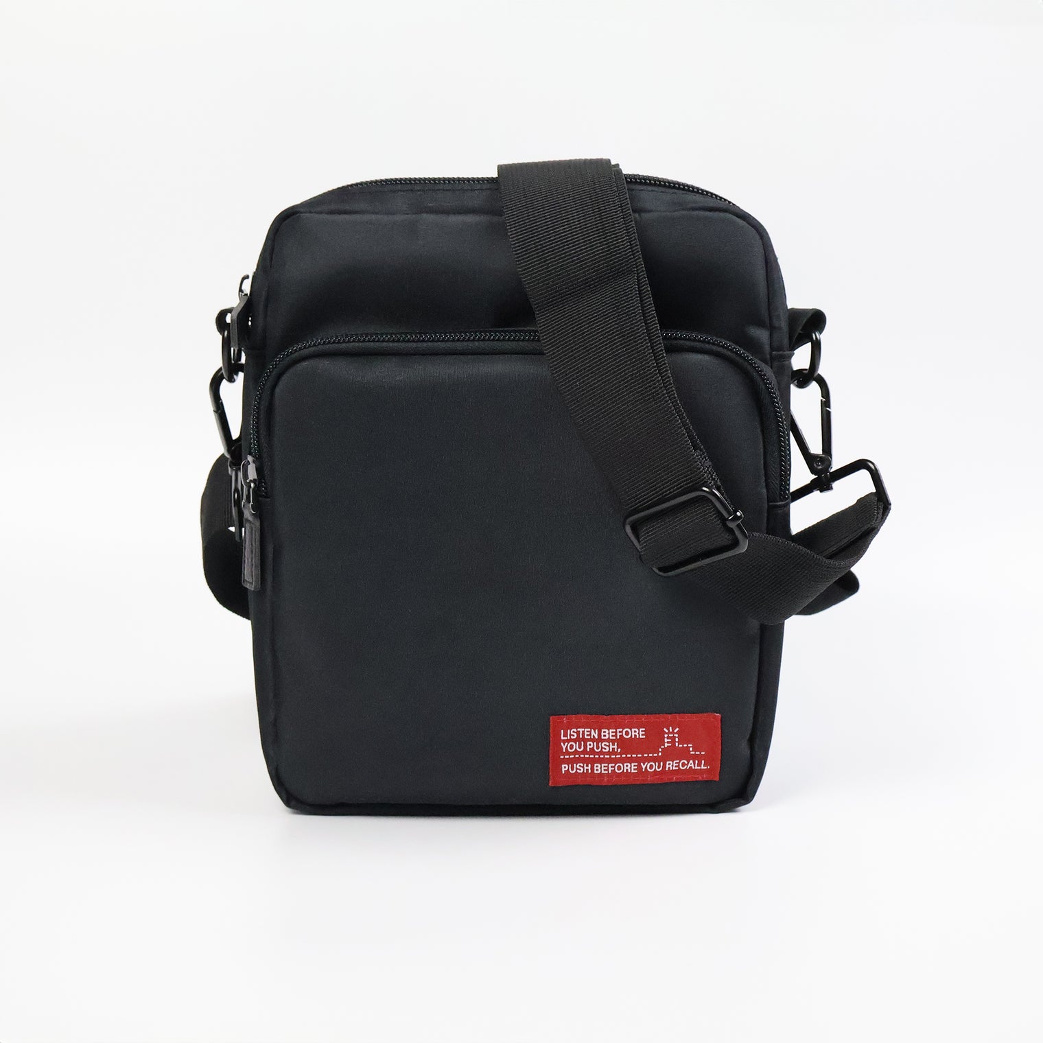 "Push it!" サコッシュ レッド ブラック クイズ 早押し バッグ ショルダー 旅行 収納 ポケット 便利 レディース メンズ カジュアル 軽い オシャレ - QurioStore QurioS