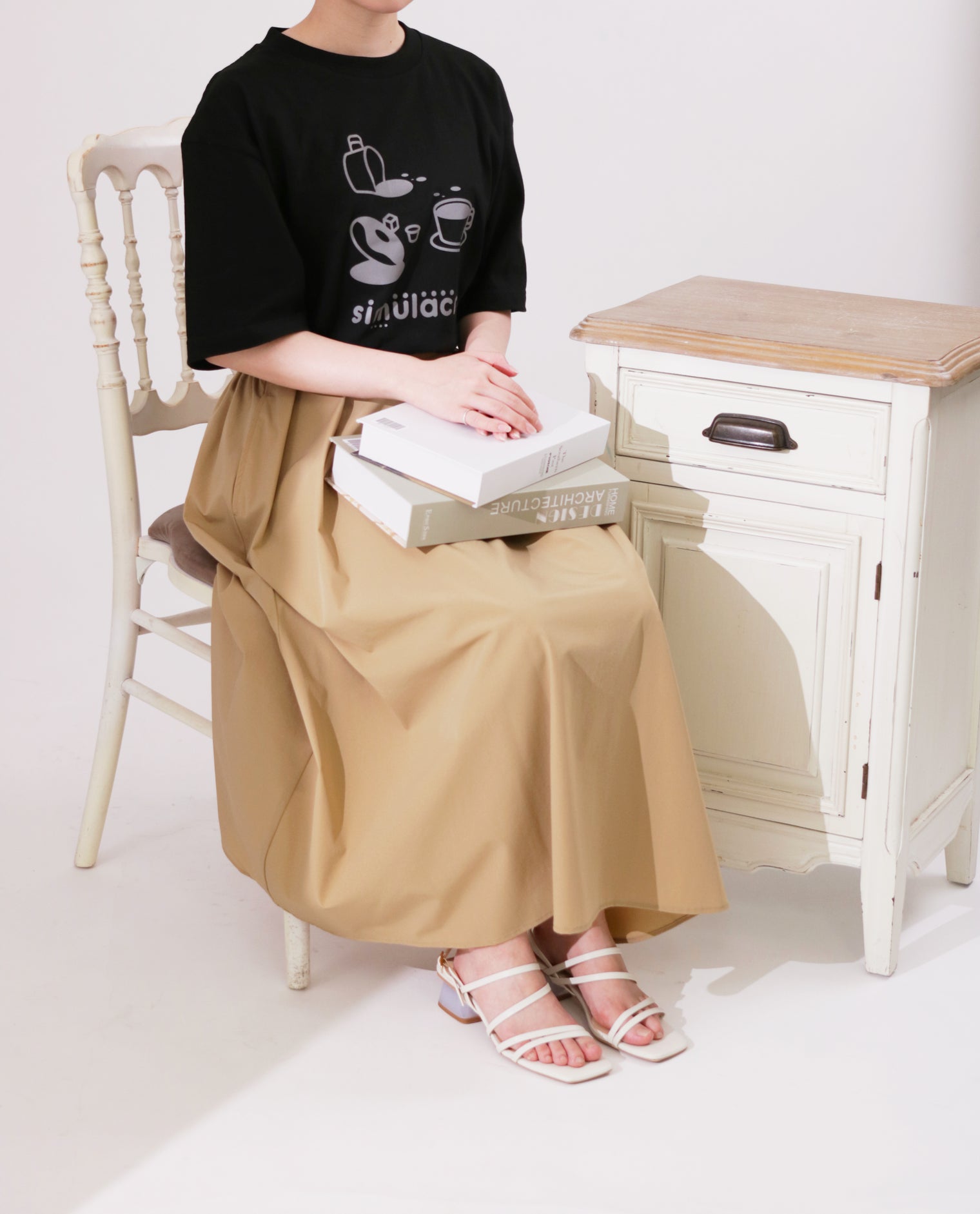 "How many faces?" シミュラクラ現象Tシャツ