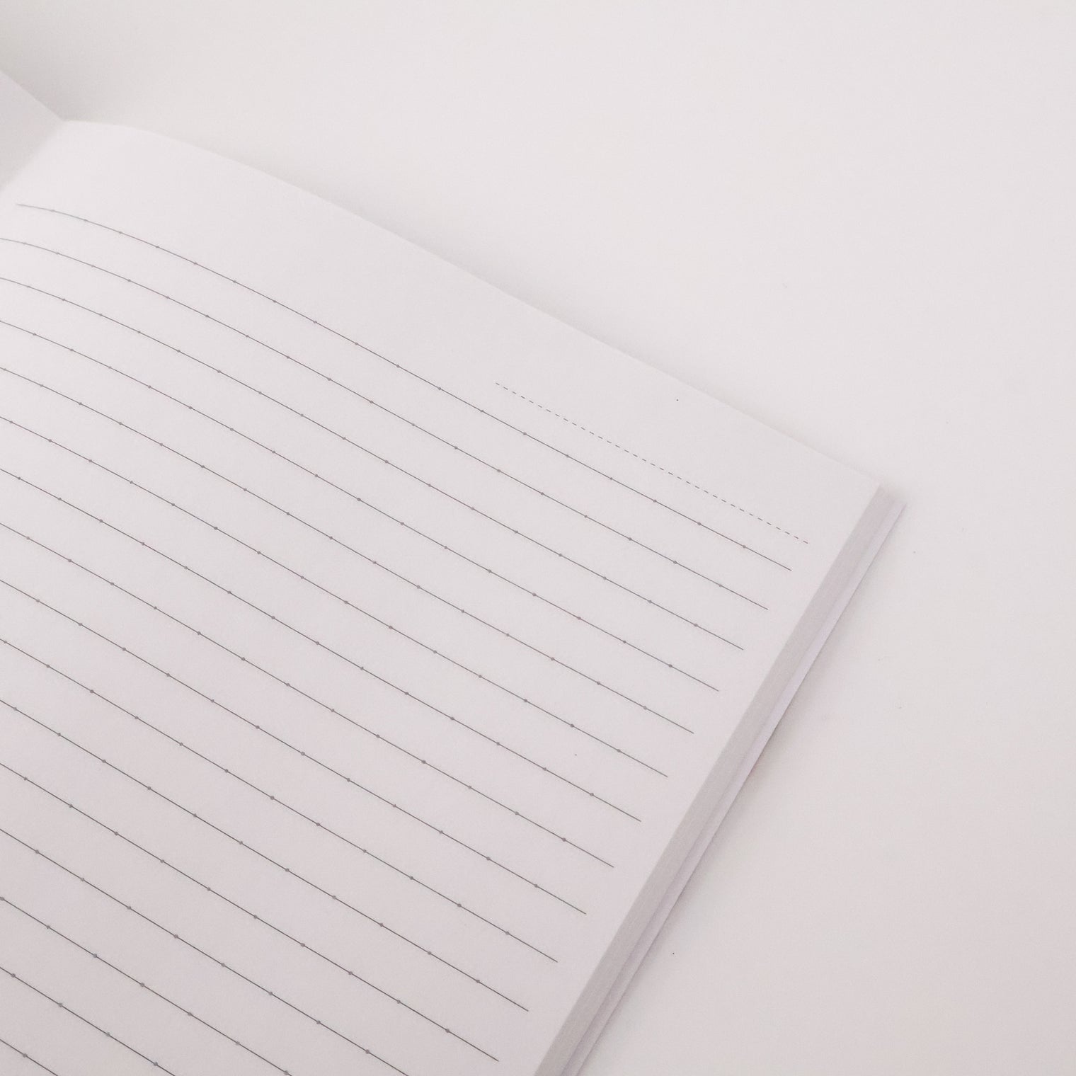 "我読む、ゆえに我あり" ノート レッド 哲学 デカルト 方法序説 メモ帳 手帳 我思う ゆえに我あり 読書 カフェ A5 イラスト 勉強 大学 高校 中学 学校 - QurioStore QurioS