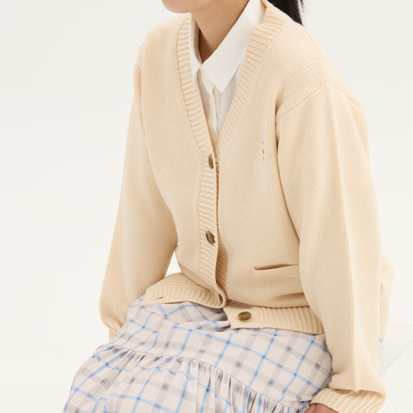 "Q.K." カーディガン アイボリー グレー ネイビー ブラック 刺繍 シンプル ポケット 秋冬 メンズ レディース 制服 通勤 オフィス - QurioStore QurioS