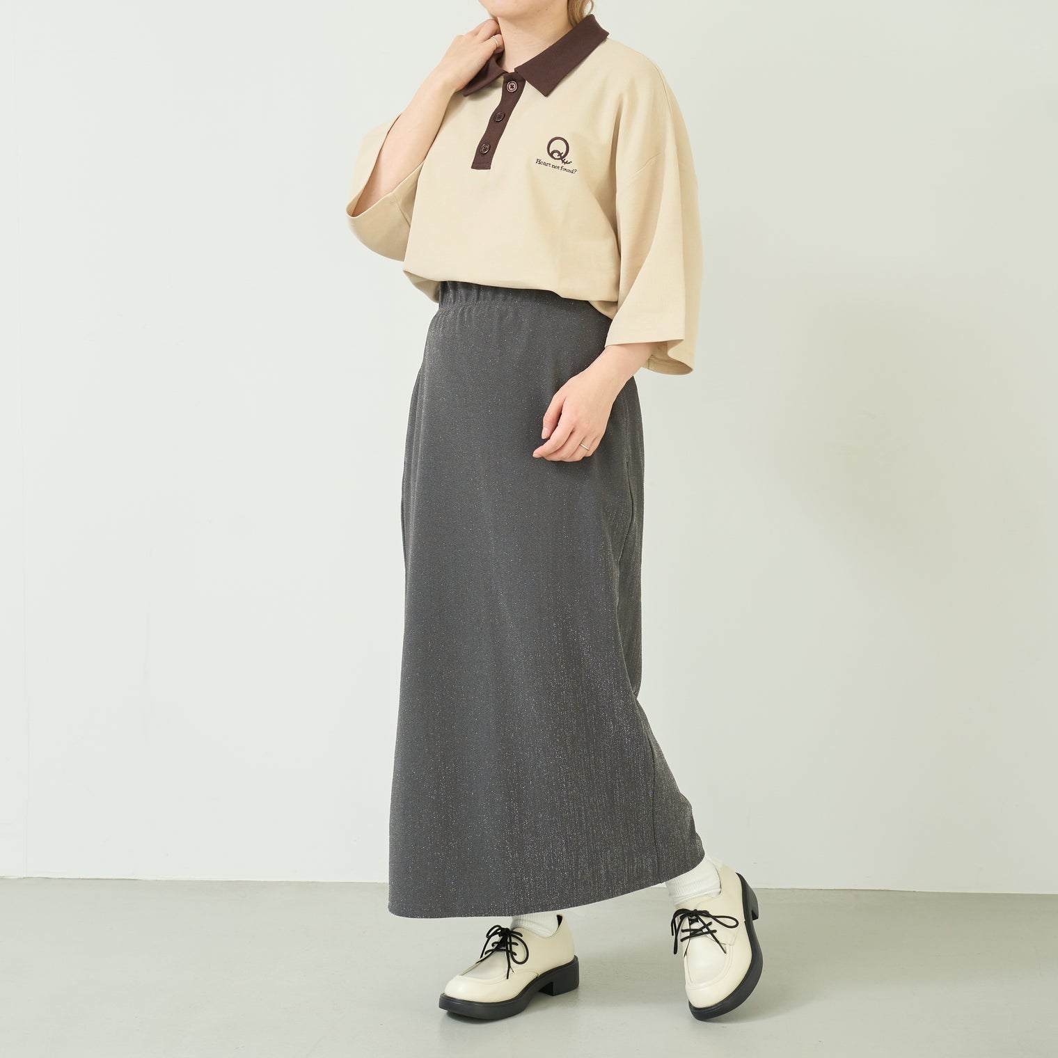 "Q" 哲学的ゾンビポロシャツ ベージュ ブラウン ダスティピンク 哲学 思考実験 シャツ 心 バイカラー レディース メンズ 人気 おしゃれ 20代 30代 - QurioStore QurioS