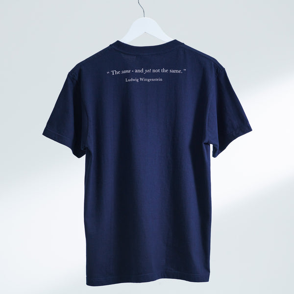 "Same?" Tシャツ ネイビー 哲学 多義図形 錯視 ウサギ アヒル - QurioStore QurioS