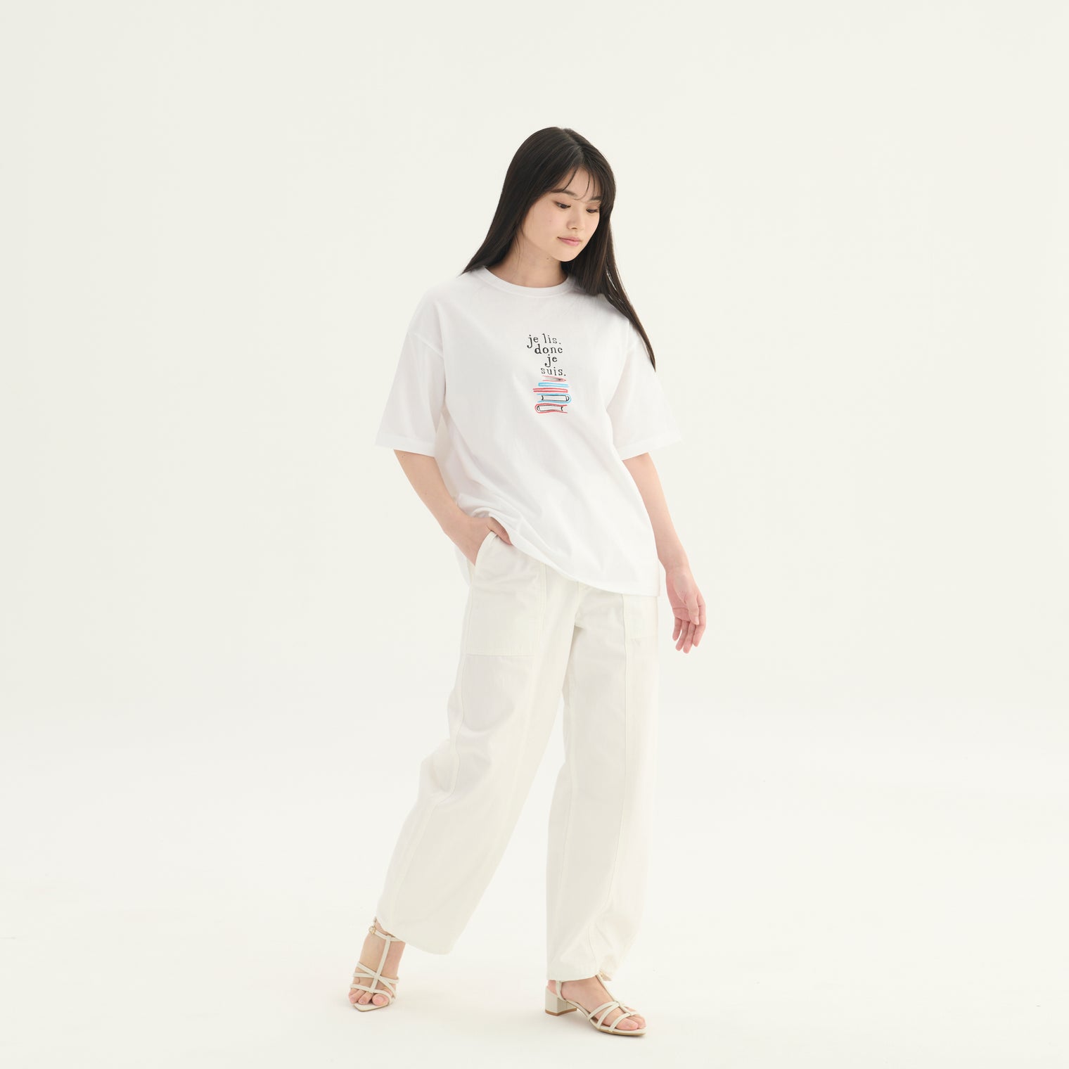 "我読む、ゆえに我あり" Tシャツ ホワイト ネイビー サンドベージュ 哲学 デカルト 方法序説 我思う ゆえに我あり オーバーサイズ 読書 カフェ レディース メンズ 人気 おしゃれ 20代 30代 - QurioStore QurioS