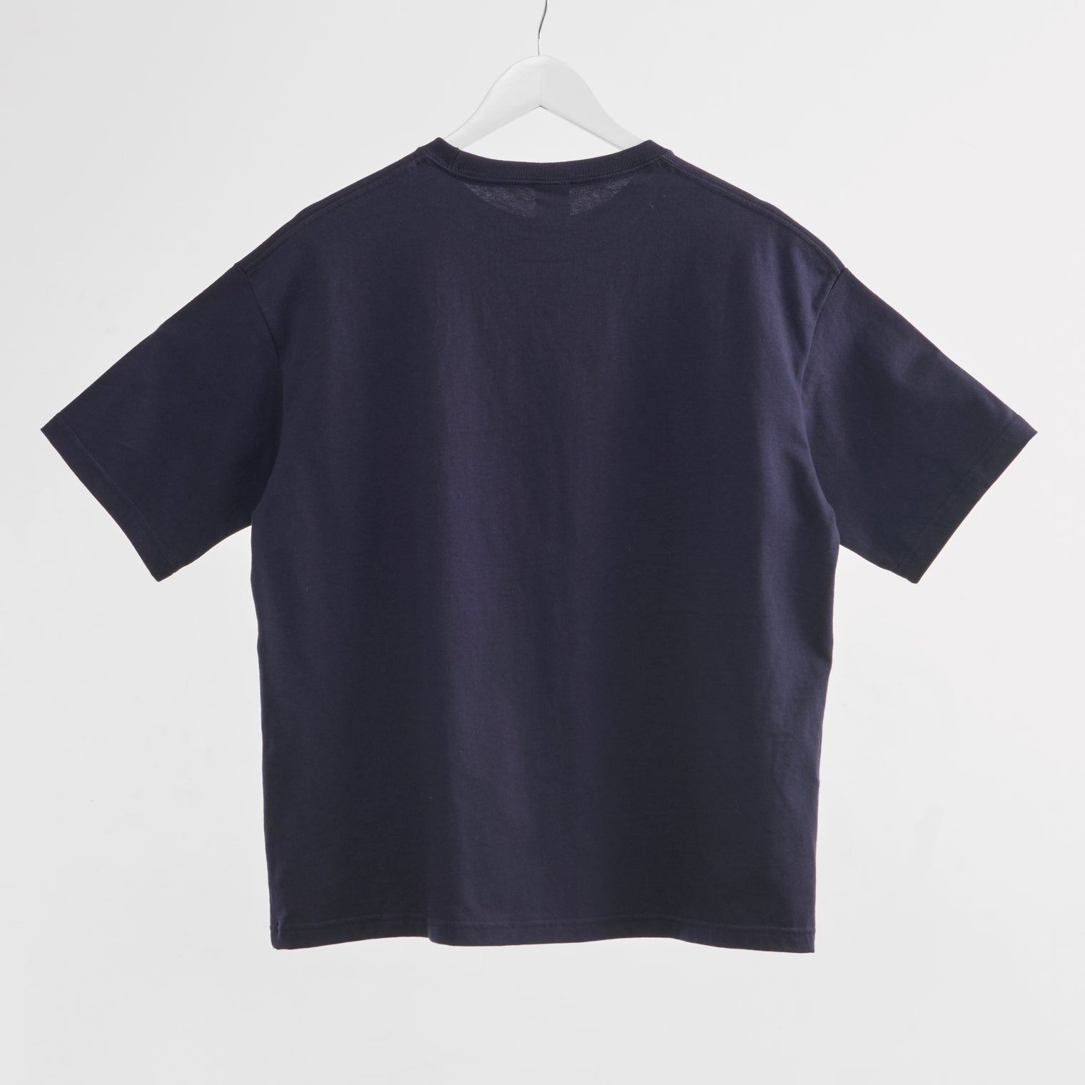 "我読む、ゆえに我あり" Tシャツ ホワイト ネイビー サンドベージュ 哲学 デカルト 方法序説 我思う ゆえに我あり オーバーサイズ 読書 カフェ レディース メンズ 人気 おしゃれ 20代 30代 - QurioStore QurioS