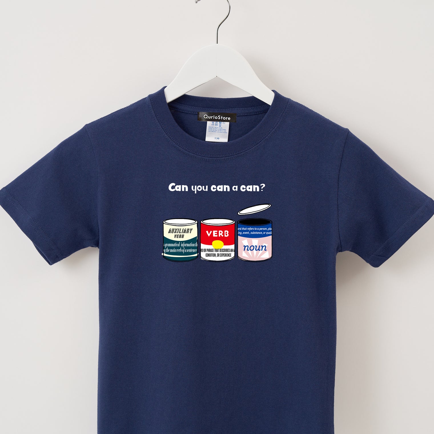 "Can" Tシャツ【キッズ】 ネイビー 英語 Tシャツ 缶 クイズノック グッズ キッズ 親子 ファミリー 人気 おしゃれ - QurioStore QurioS Kids