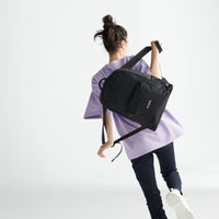 "Be QurioS" リュック