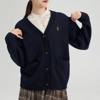 "Q.K." カーディガン アイボリー グレー ネイビー ブラック 刺繍 シンプル ポケット 秋冬 メンズ レディース 制服 通勤 オフィス - QurioStore QurioS