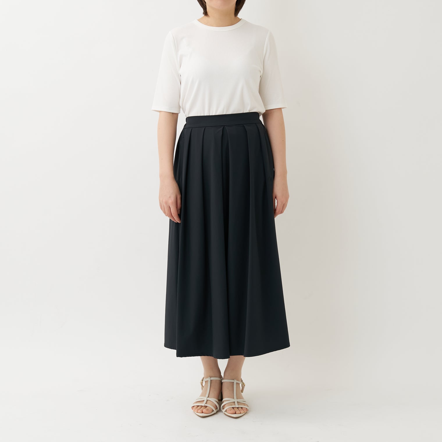 "QurioS" Aラインスカート ネイビー ブラック 刺繍 軽い ウエストゴム - QurioStore QurioS