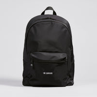 "Be QurioS" リュック