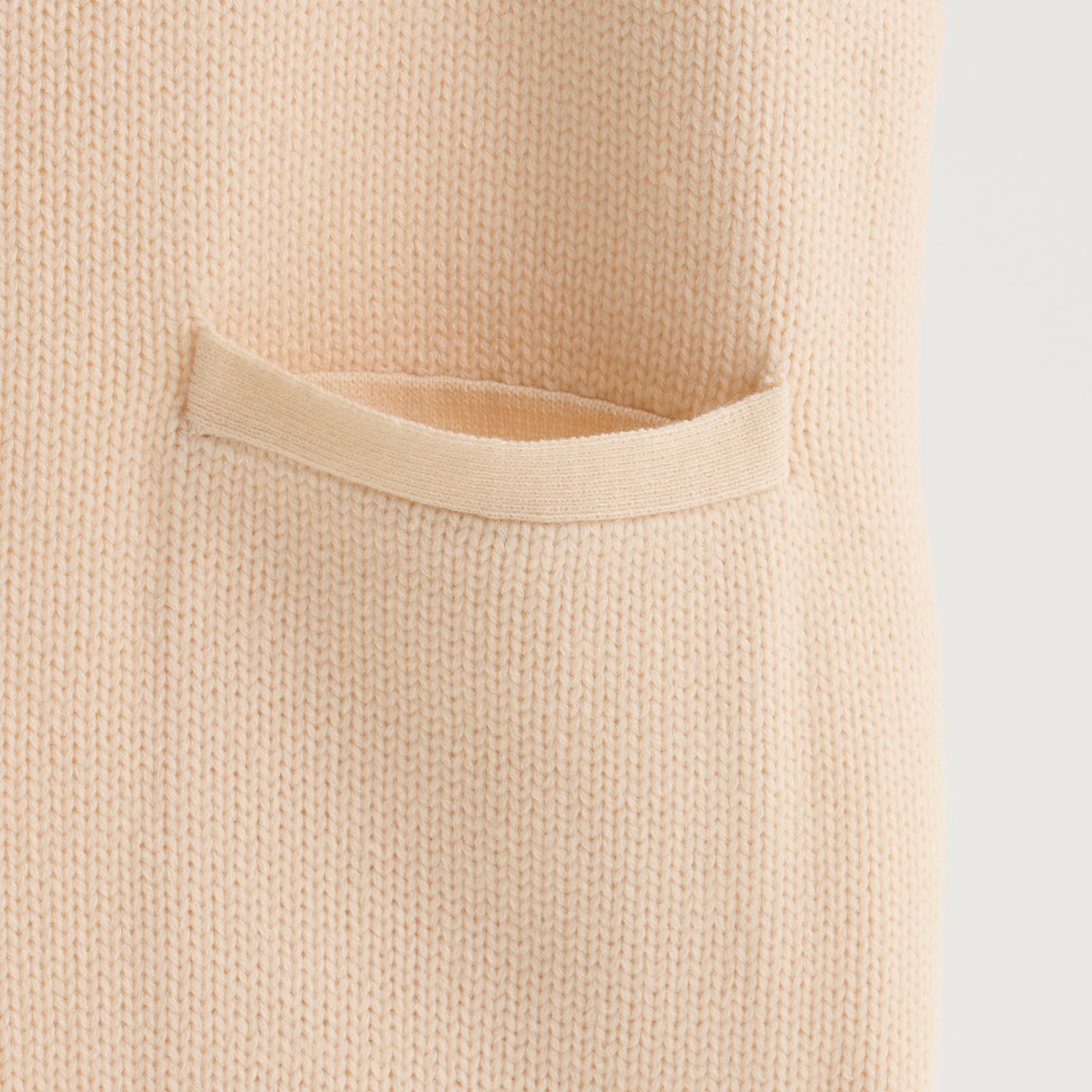 "Q.K." カーディガン アイボリー グレー ネイビー ブラック 刺繍 シンプル ポケット 秋冬 メンズ レディース 制服 通勤 オフィス - QurioStore QurioS