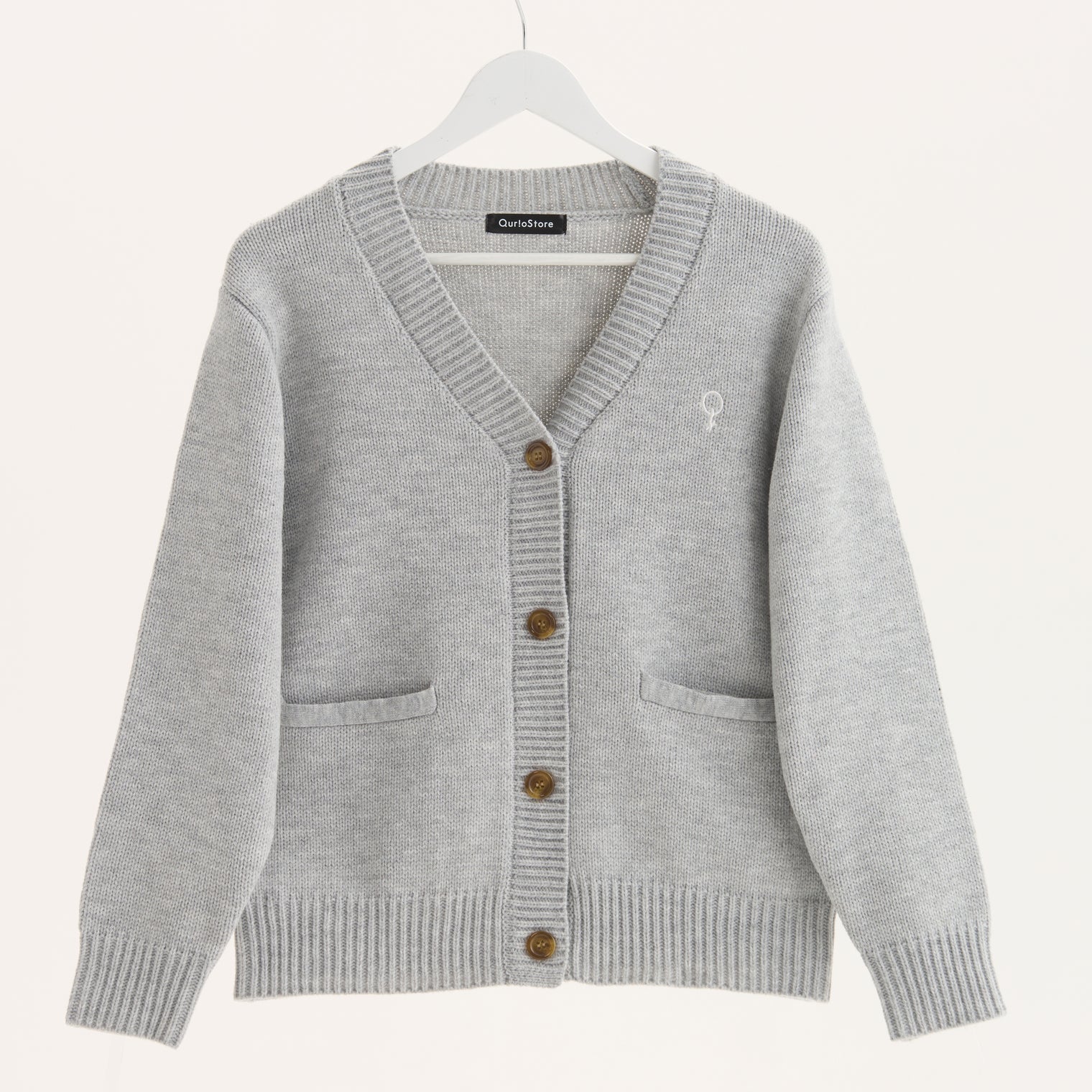 "Q.K." カーディガン アイボリー グレー ネイビー ブラック 刺繍 シンプル ポケット 秋冬 メンズ レディース 制服 通勤 オフィス - QurioStore QurioS