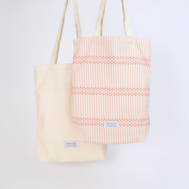 "ミュラー゠リヤー" トートバッグ レッド オレンジ アイボリー 社会学 心理学 錯視 矢羽 折り畳み エコバッグ - QurioStore QurioS