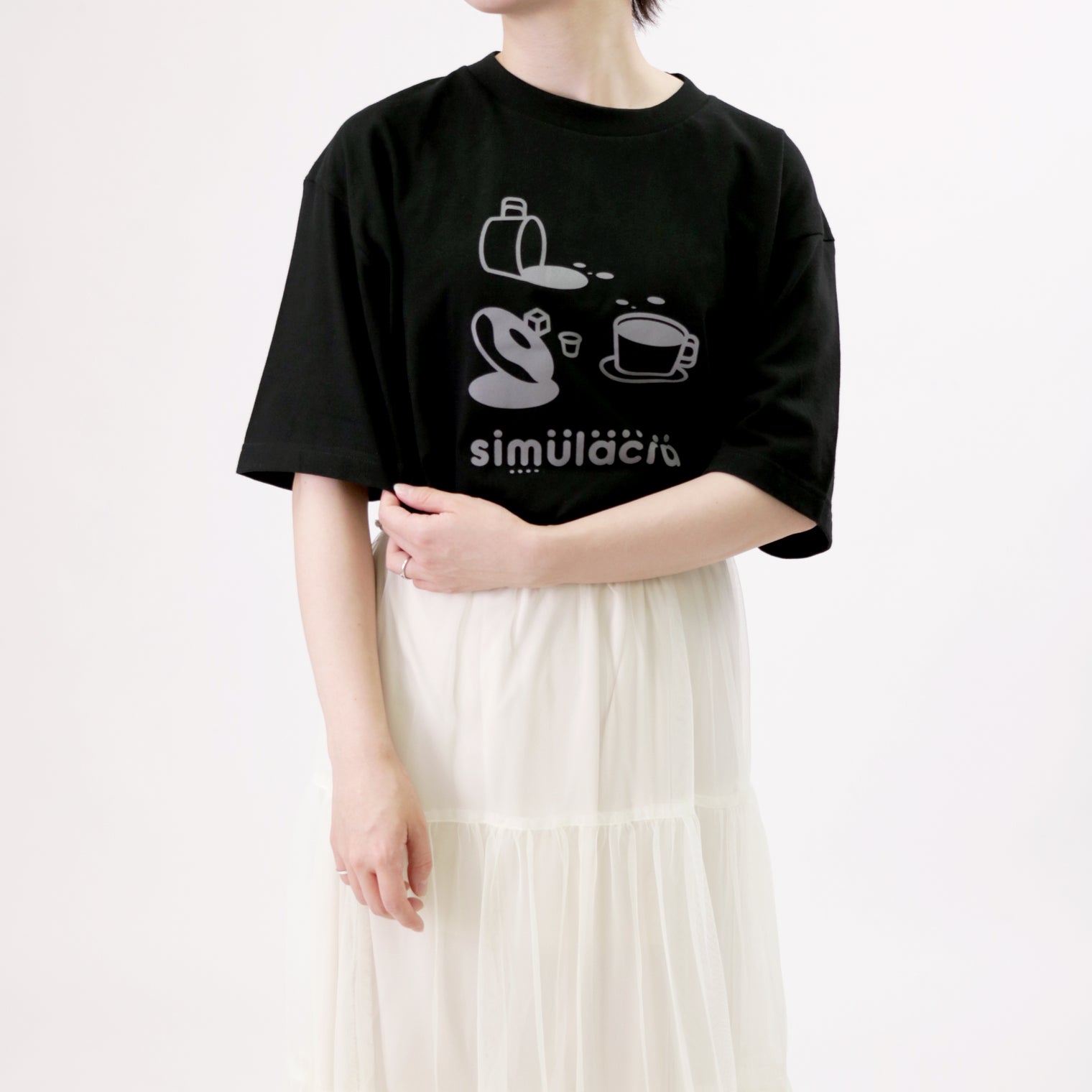 How many faces?" シミュラクラ現象Tシャツ ブラック 心理学 認知科学 マグカップ ドーナツ レディース メンズ 人気 おしゃれ 20代 30代 - QurioStore QurioS