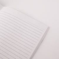 "我読む、ゆえに我あり" ノート レッド 哲学 デカルト 方法序説 メモ帳 手帳 我思う ゆえに我あり 読書 カフェ A5 イラスト 勉強 大学 高校 中学 学校 - QurioStore QurioS