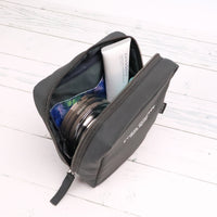 "汝自身を知れ" ポーチ チャコール ブラック 哲学 ソクラテス メイク トラベル 自分の無知を自覚せよ - QurioStore QurioS