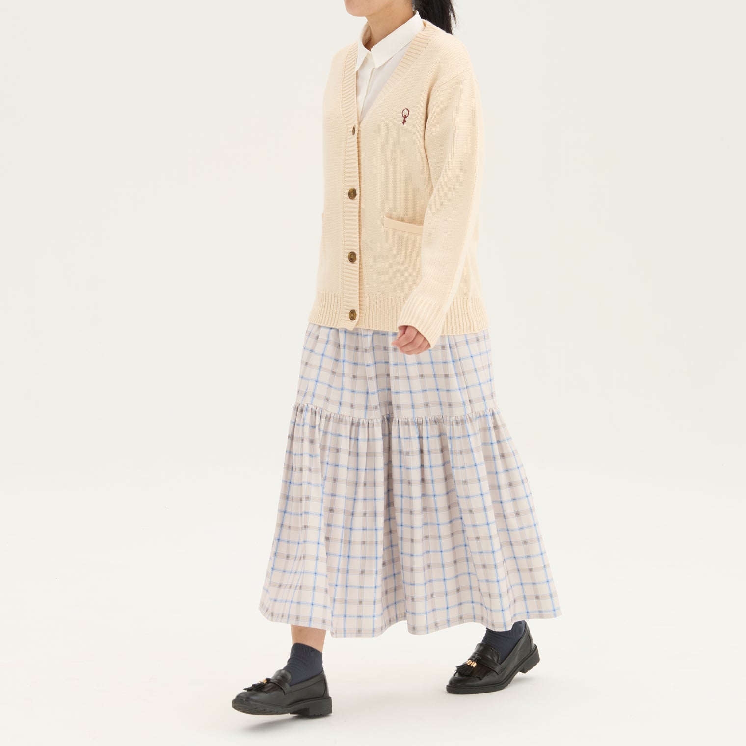 "Q.K." カーディガン アイボリー グレー ネイビー ブラック 刺繍 シンプル ポケット 秋冬 メンズ レディース 制服 通勤 オフィス - QurioStore QurioS