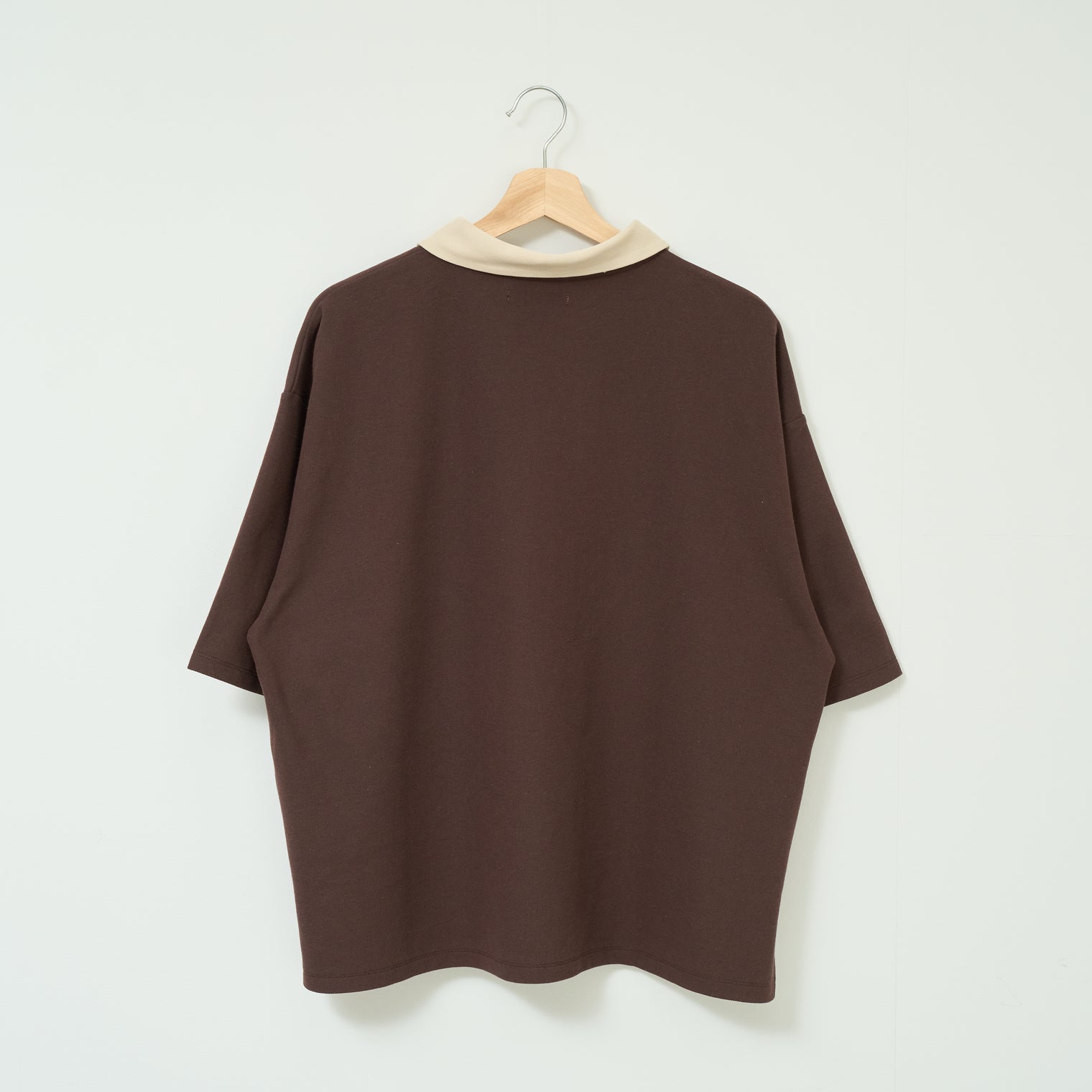 "Q" 哲学的ゾンビポロシャツ ベージュ ブラウン ダスティピンク 哲学 思考実験 シャツ 心 バイカラー レディース メンズ 人気 おしゃれ 20代 30代 - QurioStore QurioS