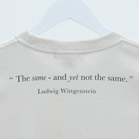 "Same?" Tシャツ ライトベージュ 哲学 多義図形 錯視 ウサギ アヒル - QurioStore QurioS