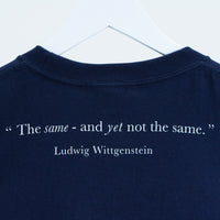 "Same?" Tシャツ ネイビー 哲学 多義図形 錯視 ウサギ アヒル - QurioStore QurioS