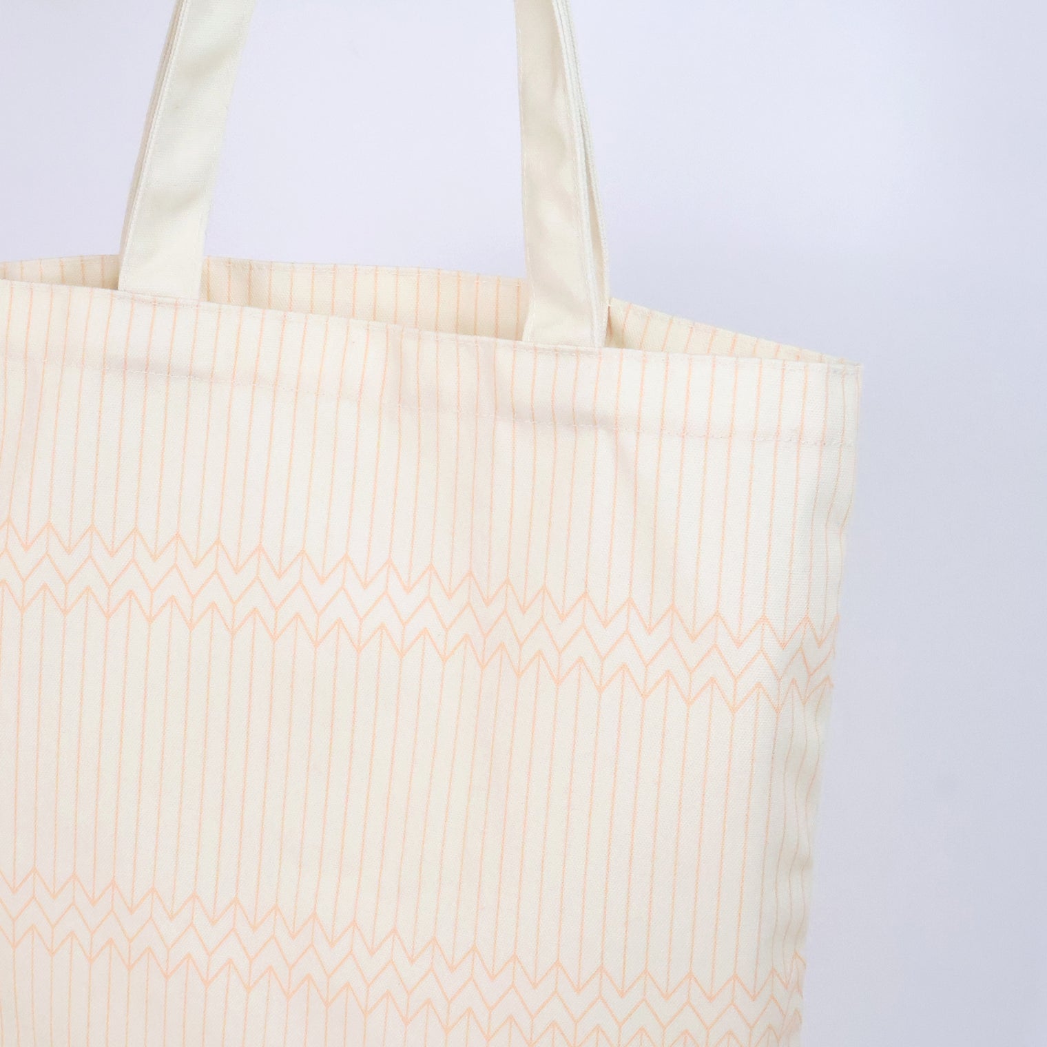 "ミュラー゠リヤー" トートバッグ オレンジ アイボリー 社会学 心理学 錯視 矢羽 折り畳み エコバッグ - QurioStore QurioS