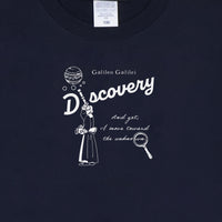 "Discovery" スウェット【キッズ】 ネイビー 物理 物理学 宇宙学 スウェット ニュートン ガリレオ りんご 木星 クイズノック グッズ キッズ 親子 ファミリー 人気 おしゃれ - QurioStore QurioS Kids