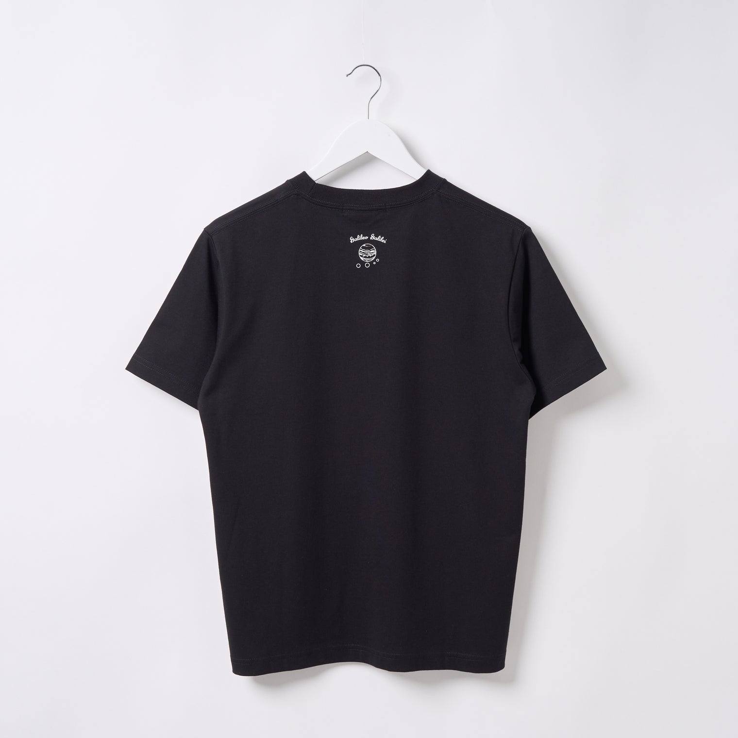 "Discovery" クールタッチTシャツ アイボリー ブラック 物理 物理学 宇宙学 Tシャツ ニュートン ガリレオ りんご 木星 クイズノック グッズ レディース メンズ 人気 おしゃれ 20代 30代 - QurioStore QurioS