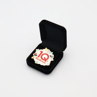 QuizKnock10周年 ロゴピンズ ゴールド クイズ ブローチ・バッジ ピンバッジ クイズノック グッズ - QurioStore QuizKnock