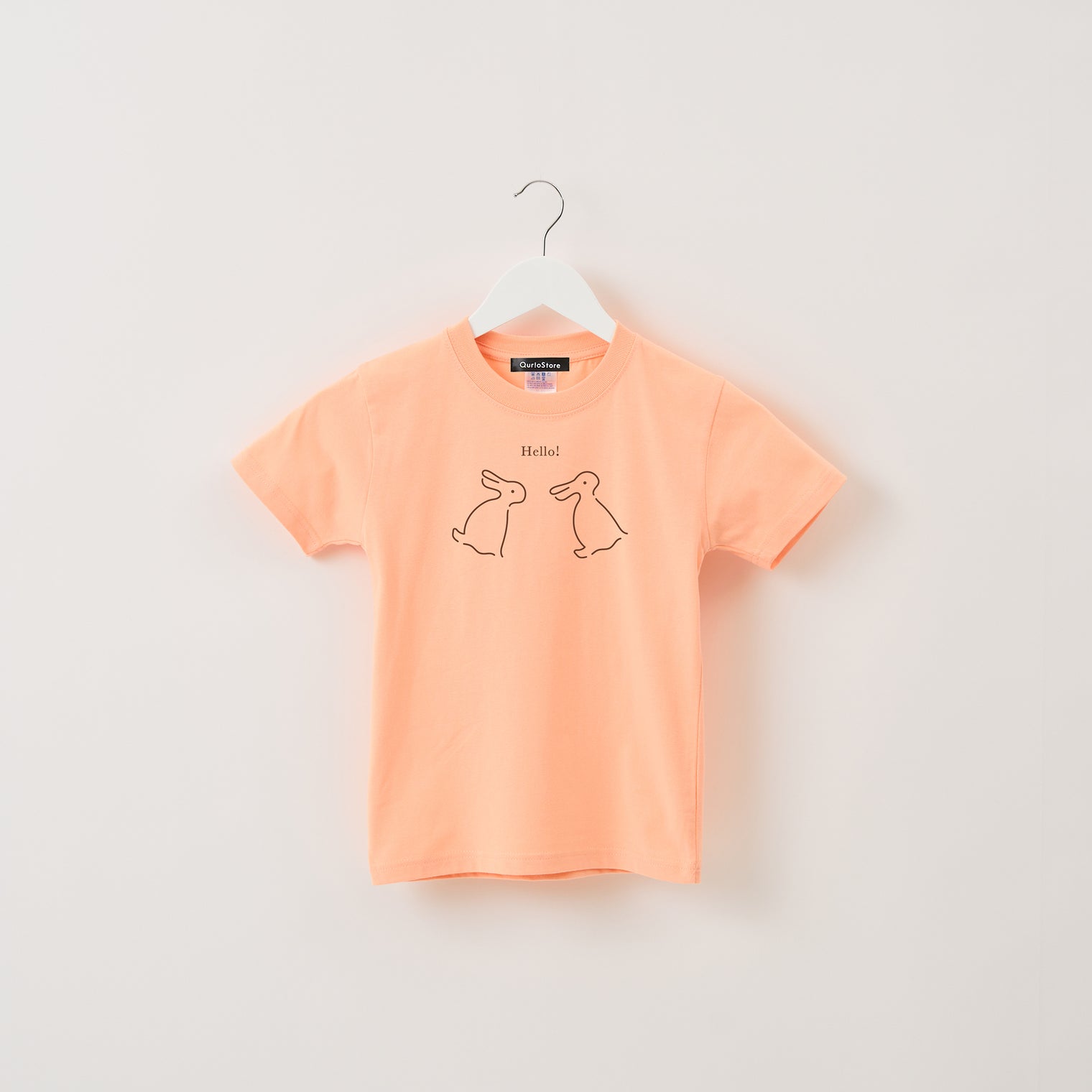 "Same?" Tシャツ【キッズ】 アプリコット オレンジ 心理学 多義図形 Tシャツ ウサギ アヒル クイズノック グッズ キッズ 親子 ファミリー 人気 おしゃれ - QurioStore QurioS Kids