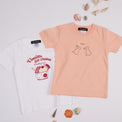 "Same?" Tシャツ【キッズ】 アプリコット オレンジ 心理学 多義図形 Tシャツ ウサギ アヒル クイズノック グッズ キッズ 親子 ファミリー 人気 おしゃれ - QurioStore QurioS Kids